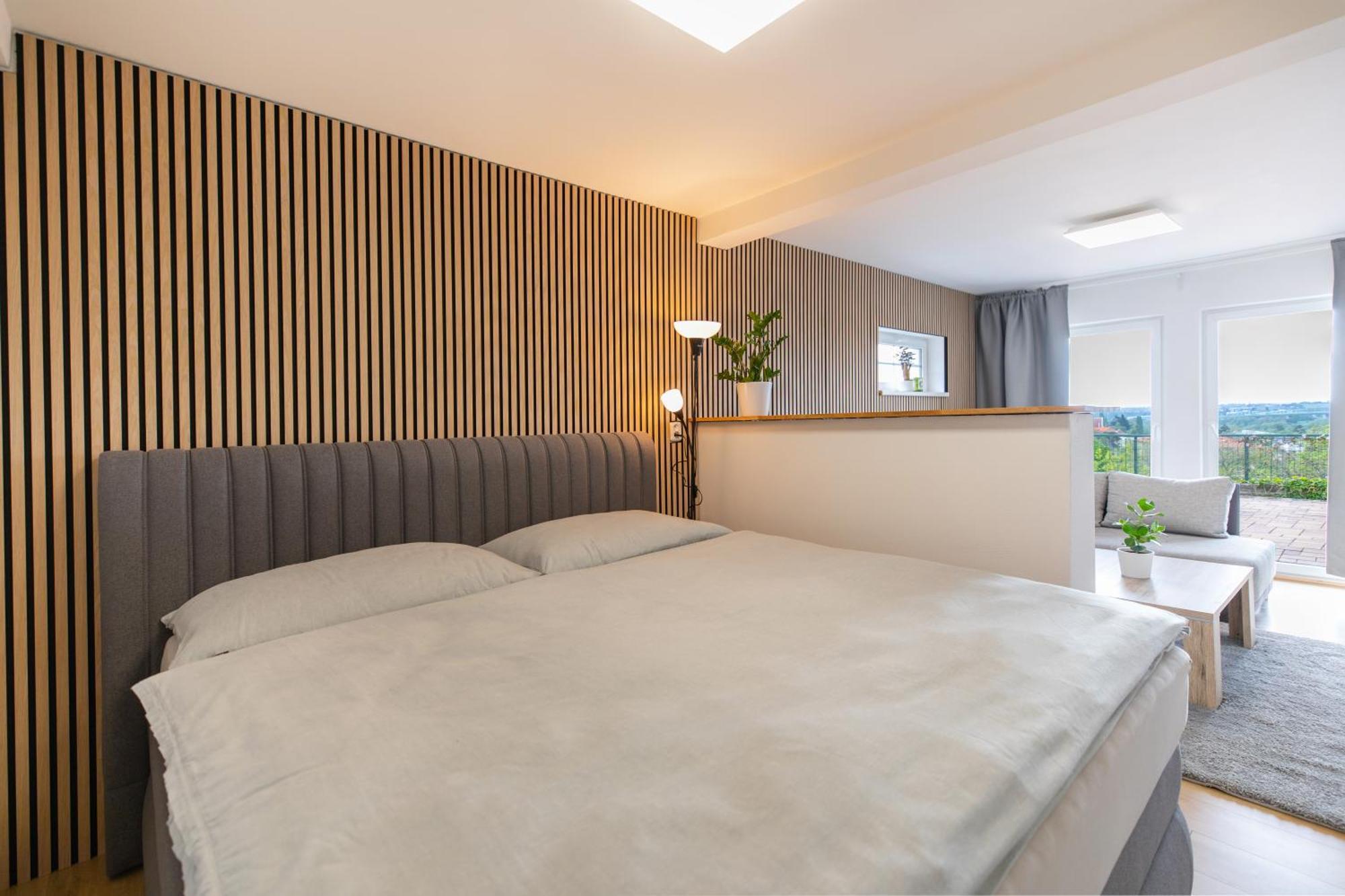 Airport Luxury Apartment & Spa Prague Exterior photo