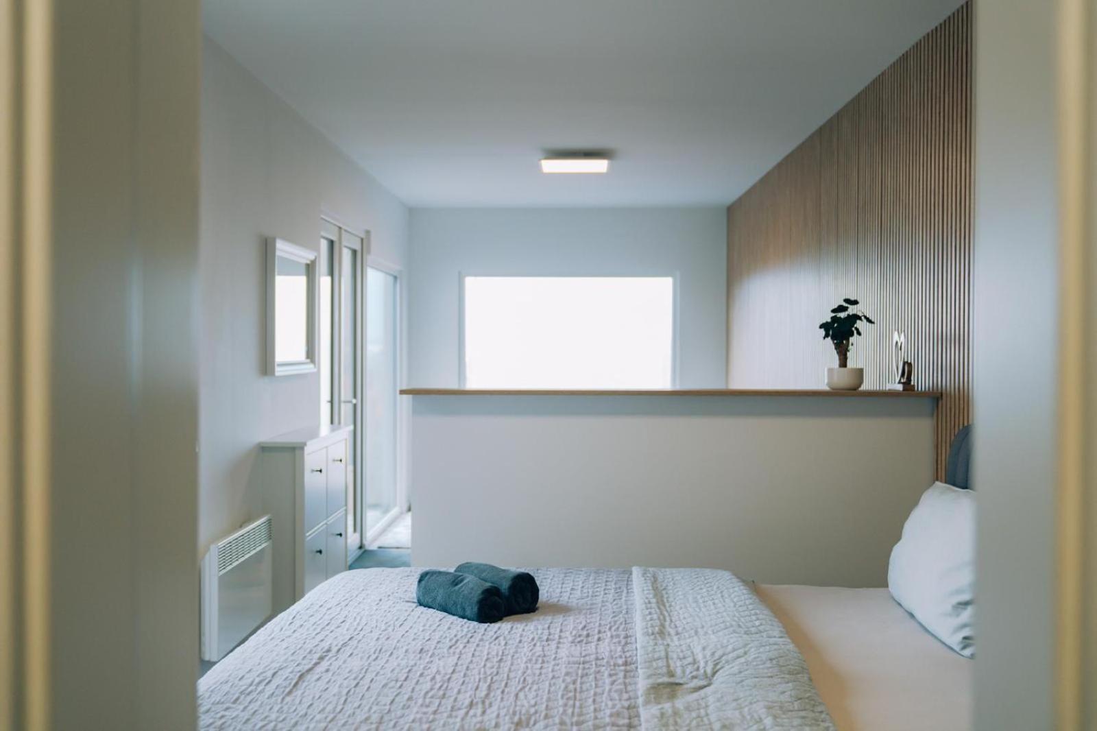 Airport Luxury Apartment & Spa Prague Room photo