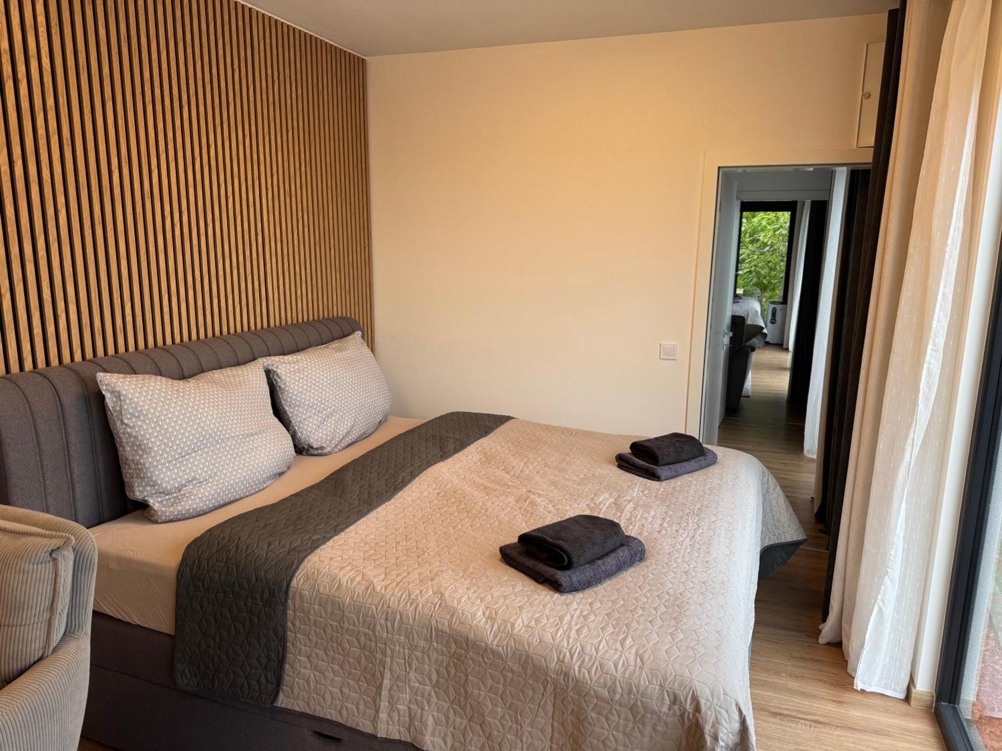 Airport Luxury Apartment & Spa Prague Room photo